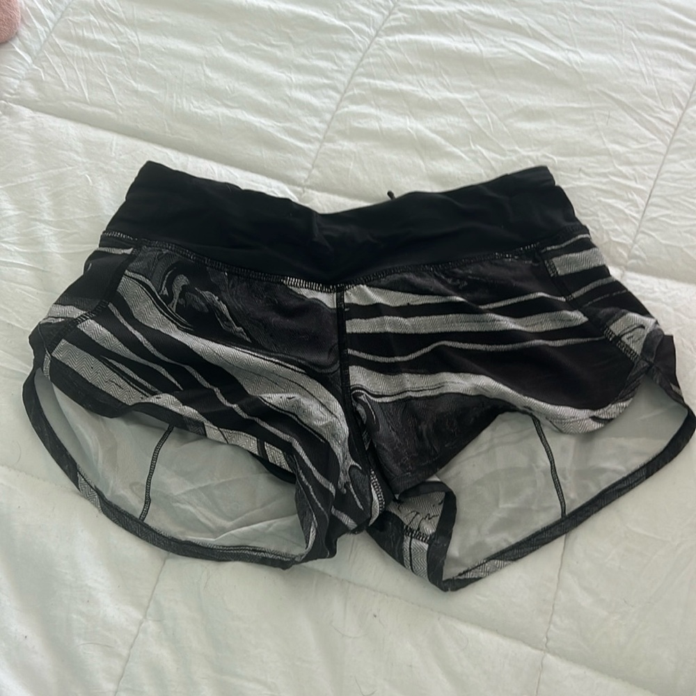 Lululemon Speed Up Hi Rise 2.5 inch shorts